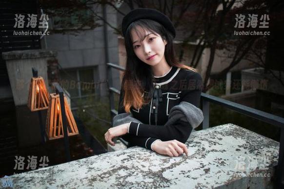 那个全套款的Bambi(밤비)睡衣，下载之后居然想试穿还能懒惰一整天...