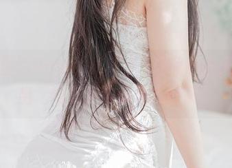 图包里的Dami(퀸다미)，让我想去天台坐坐，她在身边想象成现实。