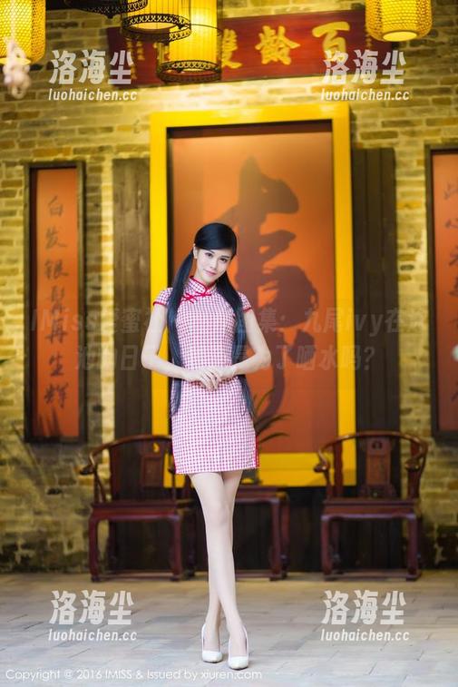 IMiss爱蜜社 - 私房图集：九尾ivy在泳池的日子，难道是为了晒水吗？