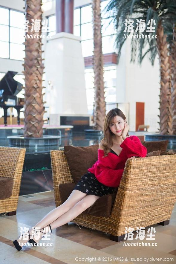 IMiss爱蜜社 - 这本修女写真集，难道是闵妮Mily的另一个人格展示？