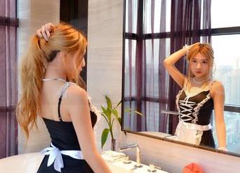 PANS – 不点开你会后悔！小颖全新美腿作品来了！