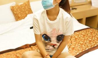 一件ROSI空姐制服，高清美图中流露出的优雅，让我快忘记这是个航班。