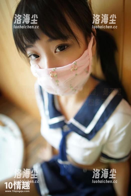 ROSI的这套无圣光嫩学妹制服，是不是透露了点什么呀？让人想多了