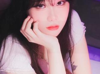 谁需要春天，下载Sira(시라)的粉色全套让你每天都是春光明媚！