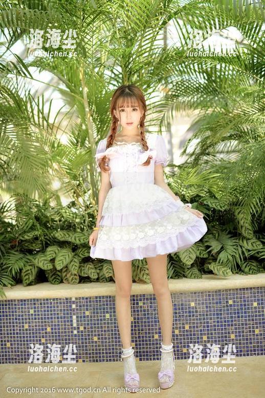 TGOD推女神 - Sayaka女孩写真：生命中的小确幸，和零食一起分享就更好！