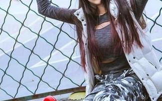 TouTiao头条女神 – 感觉JennyR的长腿在线，原图里的每一个细节都在挑战我视线的极限！