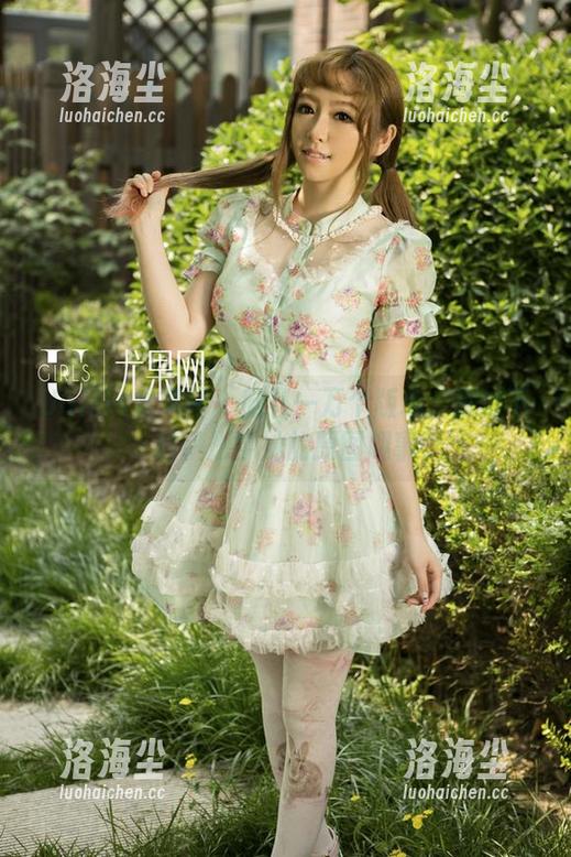 UGirls尤果网 - 脑补一万个版本：探讨下赵伊彤学妹的原图趣事