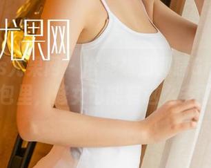 UGirls尤果网 – 谁能想到郝晴Grace的图包里，修女也能有这么多面呢