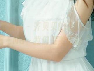 UGirls尤果网 – 齐贝贝的最新图包，穿上她的礼服，Na～我们是美丽的“公主”！