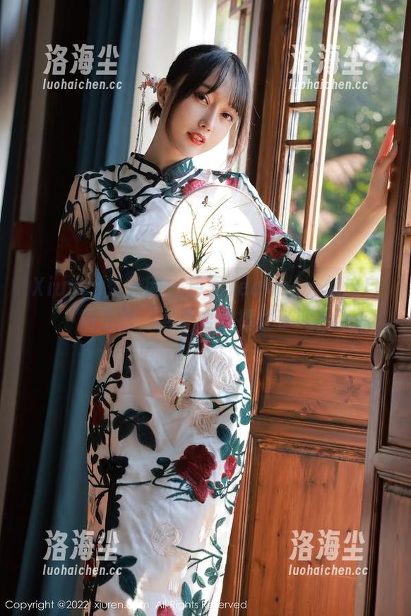 Xiuren秀人网 - 卓君Jeanes，你这自拍美图，裤子帮你撑住了吗？