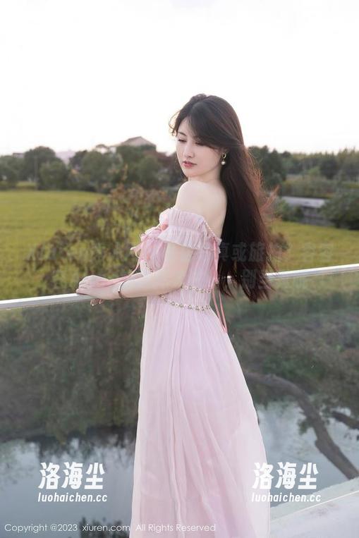 Xiuren秀人网 - 私房写真或旅拍？容容容Alice的选择大讨论，别当真哦