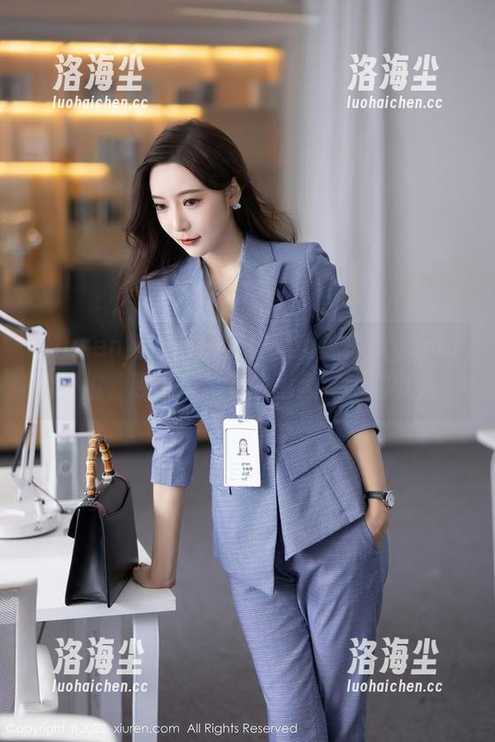 Xiuren秀人网 - 随便翻翻林昔予yorki的自拍，原图里总有些耐人寻味的事儿。
