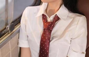 Xiuren秀人网 – 看图集：“谢小蒽，女孩”——情不自禁的小侧影