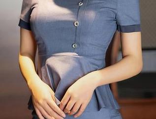 Xiuren秀人网 – 穿着裤里丝的颖仪baby，免费写真时的那个“不可描述”的时刻～