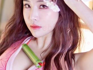 最新图册！游艇上Yebin(전예빈)的美照，让我半夜心痒痒地想去潜水。