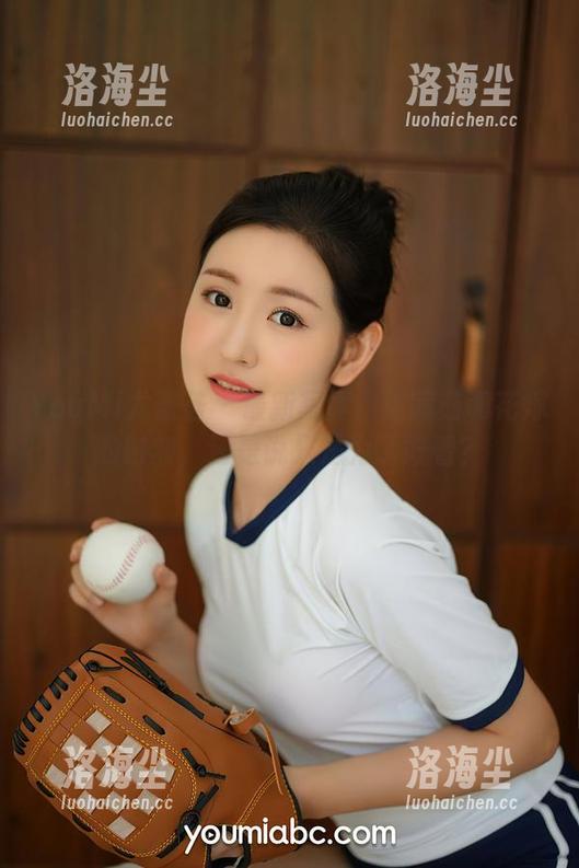 YouMi尤蜜荟 - 最新写真：张茜茹和花嫁的时刻，还是说只是为了好看？