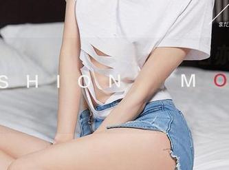 YouMi尤蜜荟 – 新图集更新：白亦Ada的红裙竟然引来了小狗求婚，看图当证据！