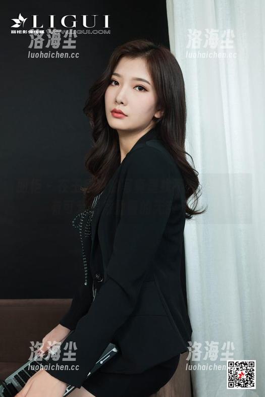 丽柜 - 在王欣竹的写真里找不到烦恼，只有可爱层层叠叠的无敌元气！
