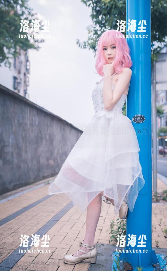 你的负卿与窗台，精选写真里的斑驳光影。
