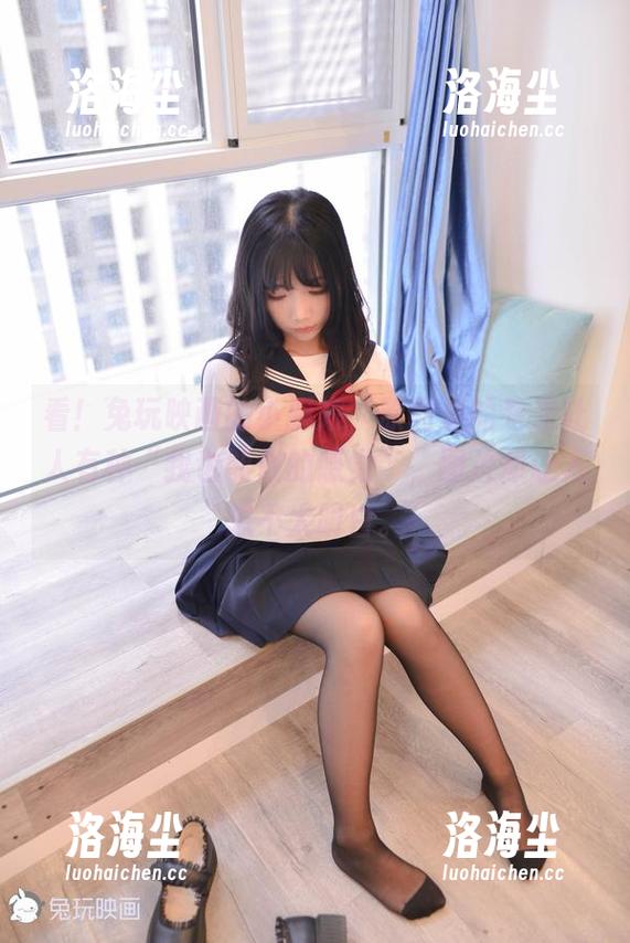 看！兔玩映画的小厨娘，原图里的卷发让人有种“我也能做的感觉”，图片却让人想不太明白。
