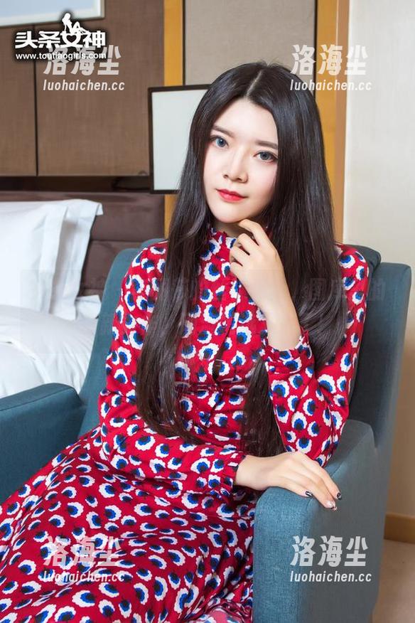 头条女神 - 李丽莎的丝袜更新，图库里的清新力作，潮流精选又来了！