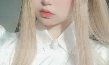 想知道女主K的私房写真，甜心就像会说话的糖果。