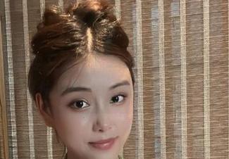 微密圈 – 奶雯又来了！这次分享的是黑皮裙写真，没忍住又想netflix了，太美了！