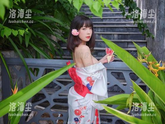 免费赠送：姜仁卿(강인경)的皮衣写真，连穿上它的样子都让人心痒痒。