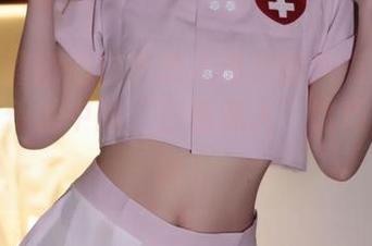 小女巫露娜的白色恋人与原图：有没有人说过，传说中的“白色恋人”比巧克力还甜？