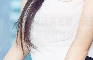 尤果网 – Yuki又又这连衣裙，原图里传递了快乐，资源随时待命逗乐！