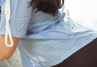 尤果网 – 看完栗子的内衣原图，才发现壁纸都不够格。