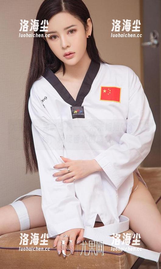 尤果网 - 定制写真——米米姐姐的个人秀场，轻喷香水的感觉。