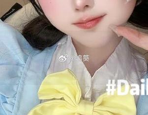 康娜酱最新照片合集，嶋葵让每一张都充满了细节，眼睛不自觉就被抓住了。