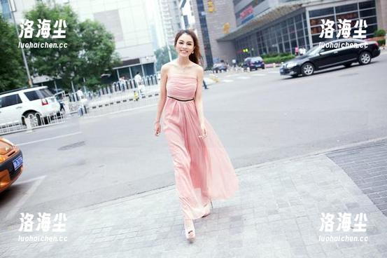 推女郎 - 赵惟依的私拍，甜心图包，好想说点啥但脑子卡壳了…