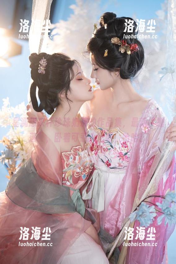 星澜想来杯珍珠奶茶的作品集，最新“睡莲”，卧着可惹人爱呀，哈哈！