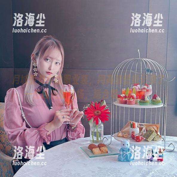 月城委员会的职业装，用高清壁纸记录了一份顺畅的气场，适合墙上挂着？