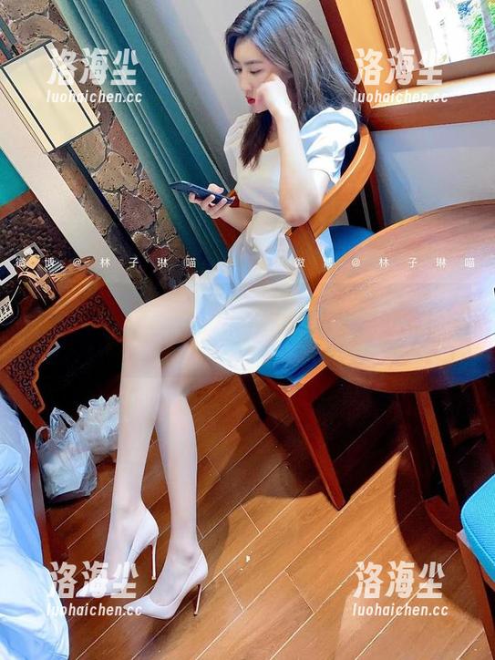 微密圈 - 意外发现林子琳喵的圣诞合集在线，没想到这么好说话呢！