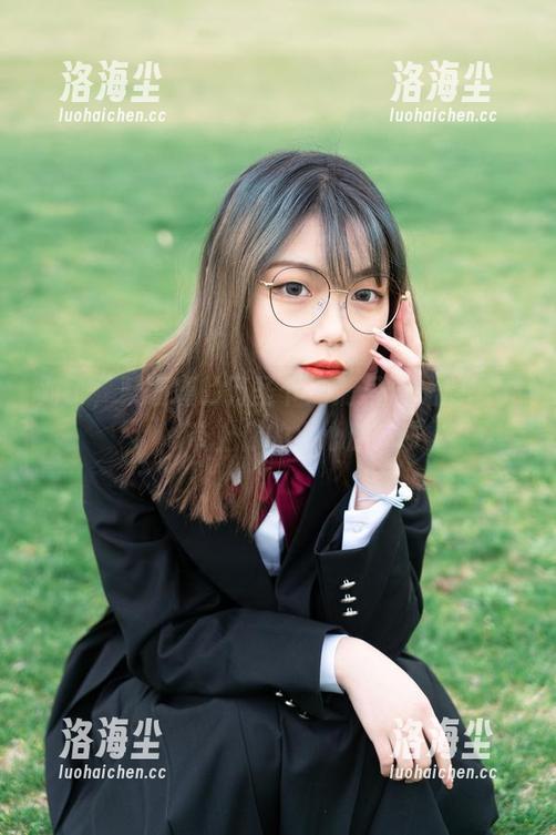 对了，梨瑾瑾的万圣节高清写真，别忘了带上你的小心脏