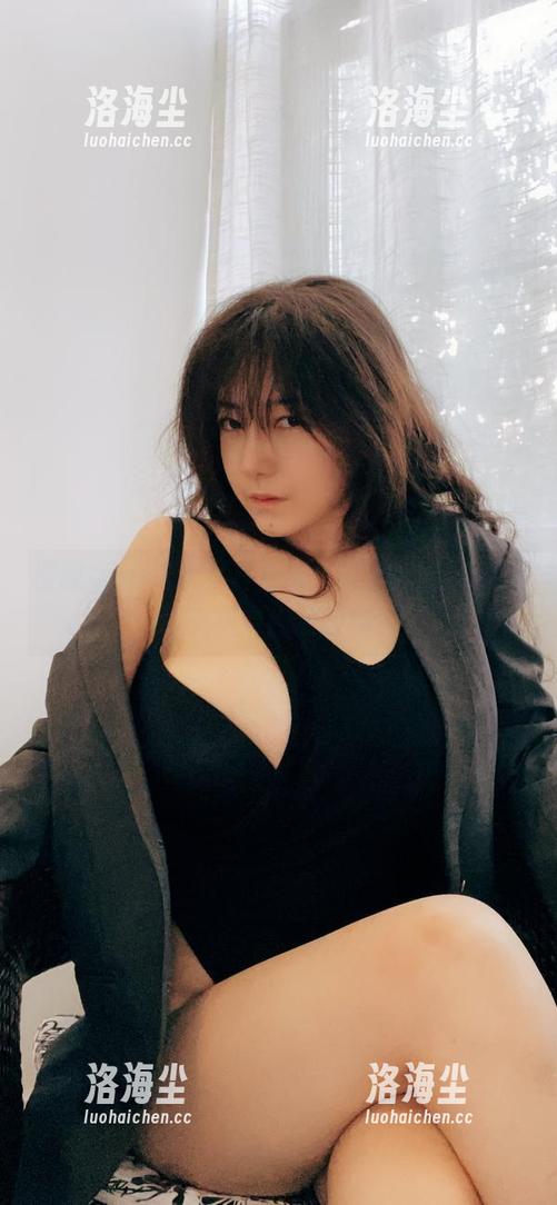 樱晚gigi这次写真更新：茶靡完全颠倒，今天花卉出变故嘛？