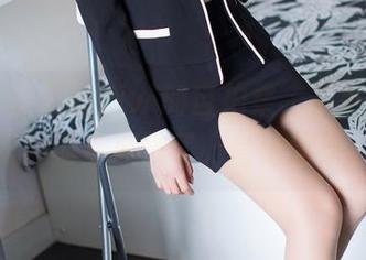 爱蜜社 – 乐薇Vivi的自拍集，不小心把我手机屏幕全抓破了，高清到不行！