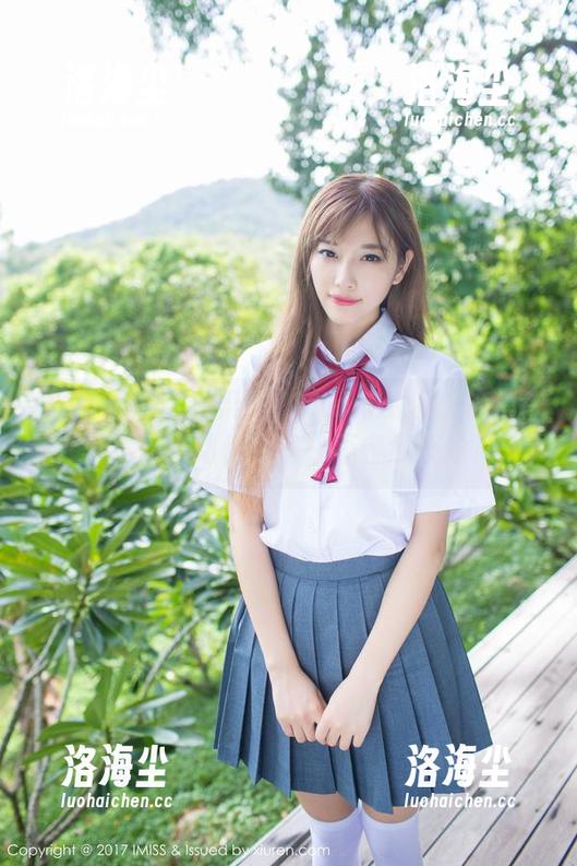爱蜜社 - 走进果儿Victoria姐姐的私房写真，小动作太多，不容易不分心
