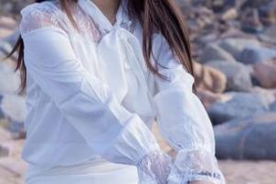 物恋传媒 – 岚岚的成长写真合集：那天的风，恰好把她的裙摆吹得好高！
