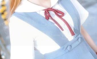 特软儿Sona的粉色狂欢：高清写真，看到就想咬一口！
