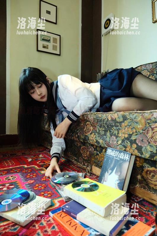 白莉爱吃巧克力的美游，难道壁纸也能有这种杀伤力？