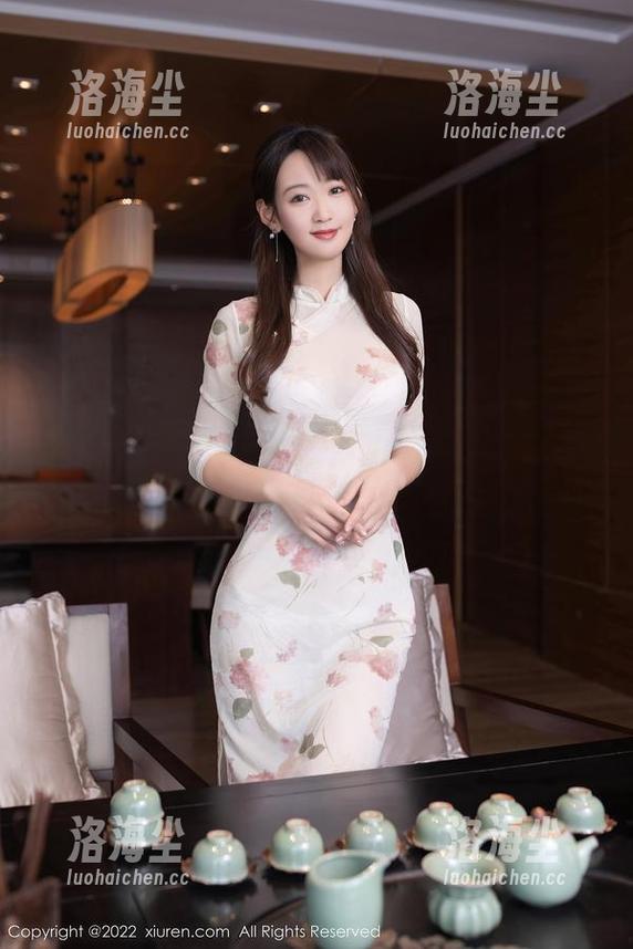 秀人网 - 免费获取筱慧的镂空素材——就怕你“镂”得太深了！