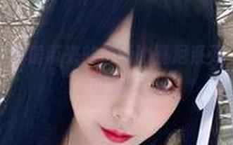 章鱼小童谣带来的最新比基尼系列，图里可乘风