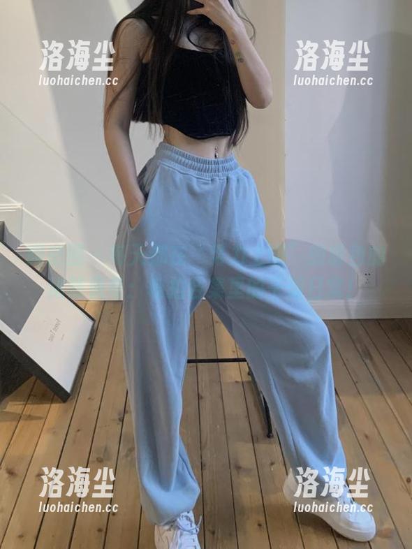 微密圈 - 每天都在“努力上班”的粉色的猪陈佩奇：私拍合集里的干饭日常！