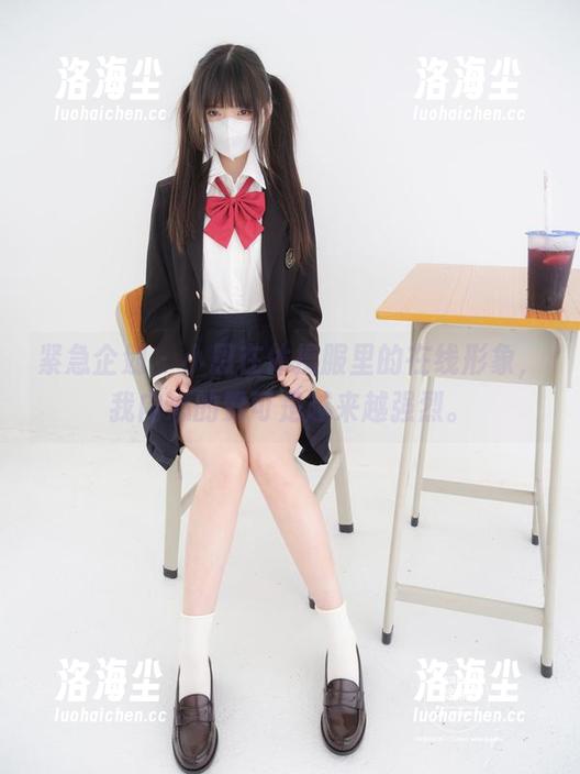 紧急企划 - 小恩在体操服里的在线形象，我内心的赞可是越来越强烈。