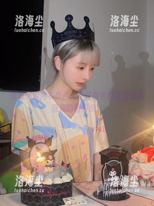 紫氯氯的内衣作品，不过你会在图里发现隐藏的福利哦！