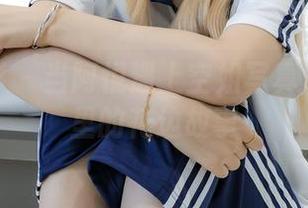 绮梦摄影 – 当阿悦遇上空姐写真——客舱里的花边故事